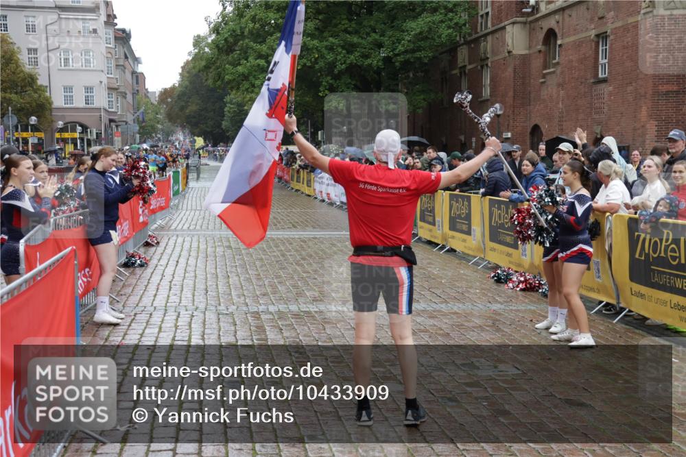 13.09.2026 - Kiel Lauf Yannick Fuchs http://msf.ph/oto/10433909 13.09.2026 11:43:35 Ziel 9569 meine-sportfotos.de