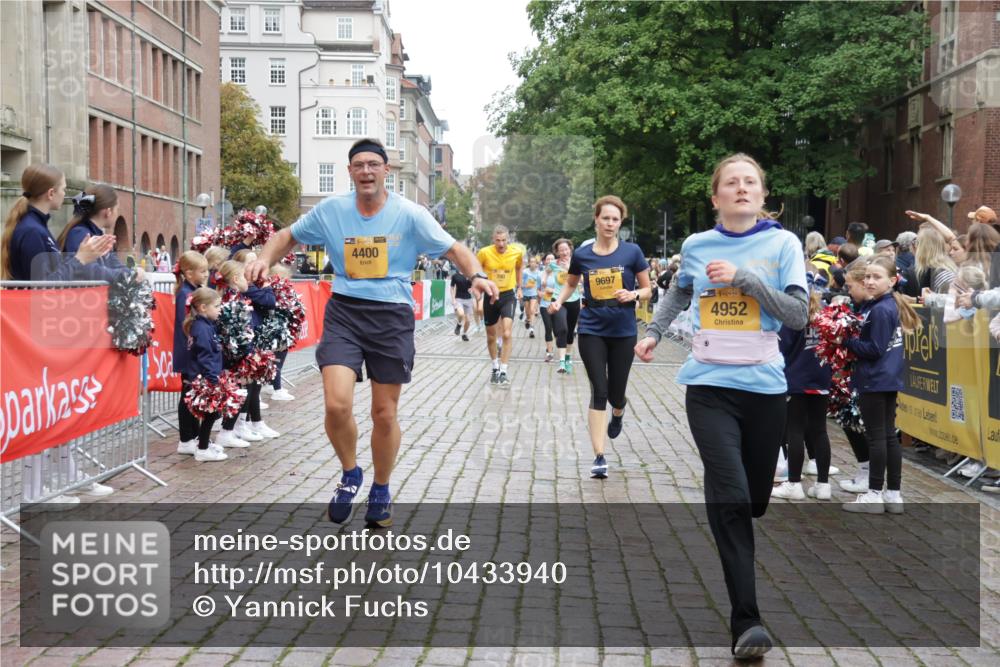 13.09.2026 - Kiel Lauf Yannick Fuchs http://msf.ph/oto/10433940 13.09.2026 09:47:43 Ziel 390, 466, 3373, 3735, 4011, 4103, 4365, 4400, 4460, 4479, 4480, 4952, 6078, 7767, 8096, 8503, 8833, 9528, 9697, 11654, 12099, 544, 591, 1235, 1324, 2587, 2870, 3192, 3629, 4480, 5167, 5517, 6072, 6575, 6639, 6696, 7461, 8231, 8524, 8540, 8777, 9091, 9634, 9936, 10076, 10224, 10555, 10789, 11862, 11964, 12635, 122, 218, 366, 1713, 1743, 2241, 2755, 3812, 4225, 4288, 4710, 5215, 6242, 6809, 6942, 7258, 9694, 10823, 11396, 12007, 12167, 12393, 7461, 9091 meine-sportfotos.de