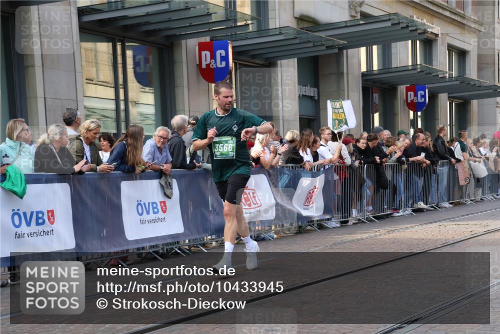 13.09.2026 - 21. swb-Marathon Bremen Strokosch-Dieckow http://msf.ph/oto/10433945 13.09.2026 13:12:59 Ziel 280, 313, 621, 779, 987, 1207, 2130, 2360, 2498, 2962, 3566, 3625, 4582, 5345, 5769, 6038, 6394, 6407, 7874, 8197, 8291, 8464, 8477, 8568, 8963, 9092, 868, 1513, 2350, 2442, 2559, 2801, 2858, 3988, 4605, 5379, 5965, 6349, 8029, 8419, 8798, 9217, 9775, 13106, 13140 meine-sportfotos.de