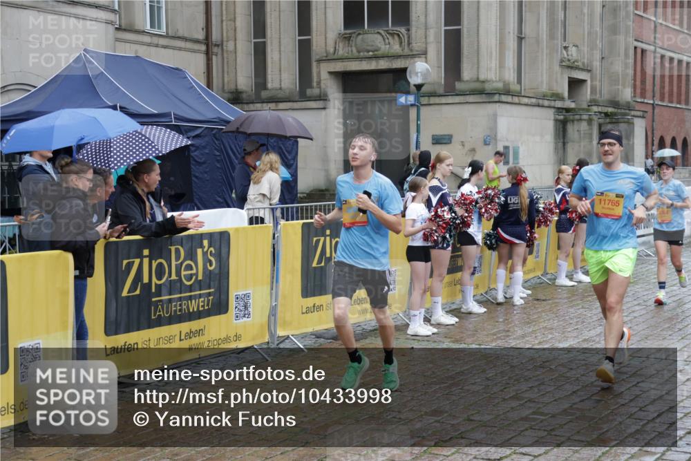 13.09.2026 - Kiel Lauf Yannick Fuchs http://msf.ph/oto/10433998 13.09.2026 11:43:48 Ziel 9569 meine-sportfotos.de