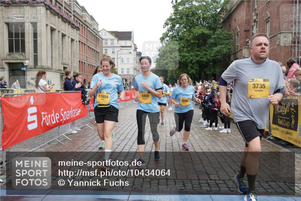 13.09.2026 - Kiel Lauf Yannick Fuchs http://msf.ph/oto/10434064 13.09.2026 09:47:50 Ziel 218, 390, 1743, 2241, 2755, 3735, 3812, 4103, 4225, 4365, 4400, 4460, 4952, 5215, 6078, 6942, 8096, 9697, 10823, 11396, 11654, 12007, 12099, 12167, 12393, 466, 544, 591, 1324, 2870, 3192, 3373, 3629, 4011, 4479, 4480, 5517, 6072, 6575, 6639, 6696, 7767, 8231, 8503, 8540, 8777, 8833, 9528, 9634, 9936, 10555, 10789, 122, 366, 872, 1227, 1713, 4288, 4467, 4710, 6242, 6809, 7070, 7258, 7481, 8080, 9694, 1235, 2587, 5167, 7461, 8524, 9091, 10076, 10555 meine-sportfotos.de