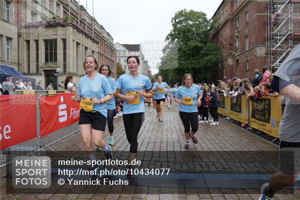 13.09.2026 - Kiel Lauf Yannick Fuchs http://msf.ph/oto/10434077 13.09.2026 09:47:51 Ziel 218, 390, 1743, 2241, 2755, 3735, 3812, 4103, 4225, 4365, 4400, 4460, 4952, 5215, 6078, 6942, 8096, 9697, 10823, 11396, 11654, 12007, 12099, 12167, 12393, 466, 544, 591, 1324, 2870, 3192, 3373, 3629, 4011, 4479, 4480, 4952, 5517, 6072, 6575, 6639, 6696, 7767, 8231, 8503, 8540, 8777, 8833, 9528, 9634, 9936, 10555, 10789, 122, 366, 872, 1227, 1713, 4219, 4288, 4467, 4710, 6242, 6809, 7070, 7258, 7481, 8080, 9694, 9755, 1235, 2587, 5167, 7461, 8524, 9091, 10076, 10555 meine-sportfotos.de