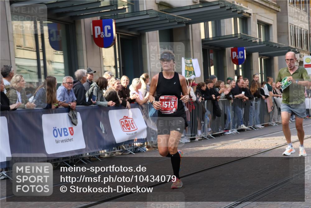 13.09.2026 - 21. swb-Marathon Bremen Strokosch-Dieckow http://msf.ph/oto/10434079 13.09.2026 13:13:03 Ziel 280, 621, 779, 987, 1207, 2130, 2360, 2882, 2962, 3566, 3625, 4582, 5345, 5769, 6038, 6394, 6407, 7874, 8197, 8464, 8477, 8568, 8963, 9092, 313, 868, 1513, 2350, 2442, 2498, 2559, 2801, 2858, 3625, 3988, 4605, 5379, 5965, 6349, 7874, 8029, 8291, 8419, 8798, 9092, 9217, 13106, 13140 meine-sportfotos.de