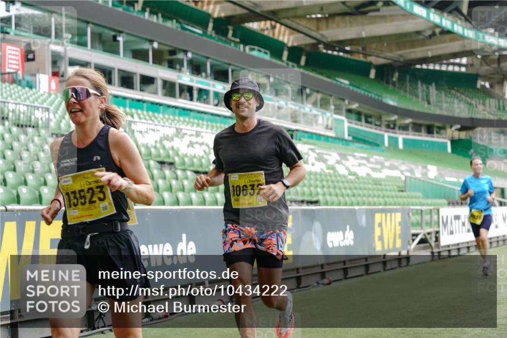 13.09.2026 - 21. swb-Marathon Bremen Michael Burmester http://msf.ph/oto/10434222 13.09.2026 10:24:51 Laufen im Stadion 10143, 10235, 10312, 10328, 10336, 10337, 10341, 10346, 10358, 10456, 10520, 10592, 10593, 10618, 10632, 10775, 10782, 10816, 10861, 10972, 10988, 11020, 11042, 11108, 11143, 11201, 11265, 11312, 11373, 11375, 11426, 11442, 11447, 11468, 11527, 11607, 11615, 11628, 11630, 11632, 11704, 11758, 11779, 11826, 11895, 11903, 11948, 12144, 12246, 12281, 12404, 12406, 12426, 12442, 12468, 12469, 12477, 12525, 13520, 13566, 13580, 13585, 13586 meine-sportfotos.de