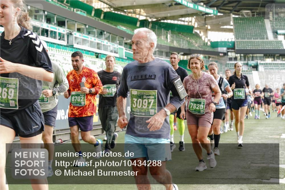 13.09.2026 - 21. swb-Marathon Bremen Michael Burmester http://msf.ph/oto/10434288 13.09.2026 13:33:08 Laufen im Stadion 155, 344, 350, 386, 428, 490, 594, 617, 690, 765, 786, 787, 1001, 1051, 1098, 1133, 1292, 1326, 1377, 1427, 1557, 1591, 1592, 1661, 1760, 1801, 1869, 1897, 1923, 1996, 2077, 2132, 2226, 2230, 2231, 2253, 2270, 2274, 2320, 2344, 2374, 2399, 2400, 2456, 2479, 2514, 2515, 2523, 2539, 2543, 2556, 2616, 2630, 2649, 2718, 2757, 2769, 2787, 2848, 2945, 2982, 3014, 3350, 3379, 3443, 3503, 3572, 3577, 3601, 3614, 3644, 3746, 3797, 3875, 3901, 3911, 3952, 3960, 4001 meine-sportfotos.de
