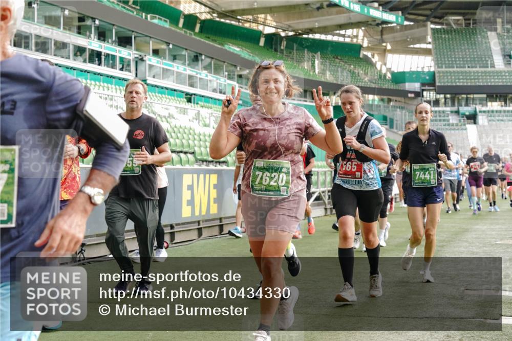 13.09.2026 - 21. swb-Marathon Bremen Michael Burmester http://msf.ph/oto/10434330 13.09.2026 13:33:09 Laufen im Stadion 155, 344, 350, 386, 428, 490, 594, 617, 690, 765, 786, 787, 1001, 1051, 1098, 1133, 1292, 1326, 1377, 1427, 1557, 1591, 1592, 1661, 1760, 1801, 1869, 1897, 1923, 1996, 2077, 2132, 2226, 2230, 2231, 2253, 2270, 2274, 2320, 2344, 2374, 2399, 2400, 2456, 2479, 2514, 2515, 2523, 2539, 2543, 2556, 2616, 2630, 2641, 2649, 2718, 2757, 2769, 2787, 2848, 2945, 2982, 3014, 3350, 3379, 3443, 3503, 3572, 3577, 3601, 3614, 3644, 3746, 3797, 3875, 3901, 3911, 3952, 3960, 4001 meine-sportfotos.de