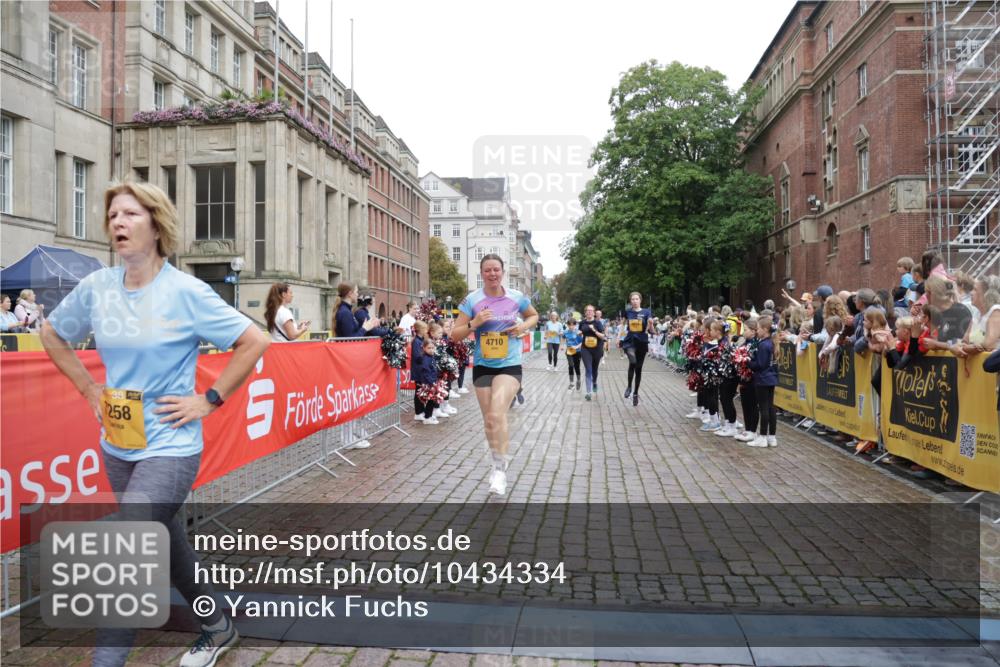 13.09.2026 - Kiel Lauf Yannick Fuchs http://msf.ph/oto/10434334 13.09.2026 09:48:02 Ziel 122, 218, 366, 1227, 1713, 2241, 2755, 3812, 4225, 4288, 4467, 4710, 5215, 6242, 6809, 6942, 7258, 9694, 10823, 12007, 12167, 12393, 390, 466, 591, 1743, 3373, 3629, 3735, 4011, 4103, 4365, 4400, 4460, 4479, 4480, 4952, 5215, 5517, 6072, 6078, 6639, 6696, 7767, 8096, 8503, 8540, 8777, 8833, 9528, 9697, 9936, 10789, 10823, 11396, 11654, 12099, 872, 1047, 1976, 2656, 2671, 2970, 4219, 5185, 5825, 6464, 7070, 7247, 7481, 8080, 9755, 10200 meine-sportfotos.de