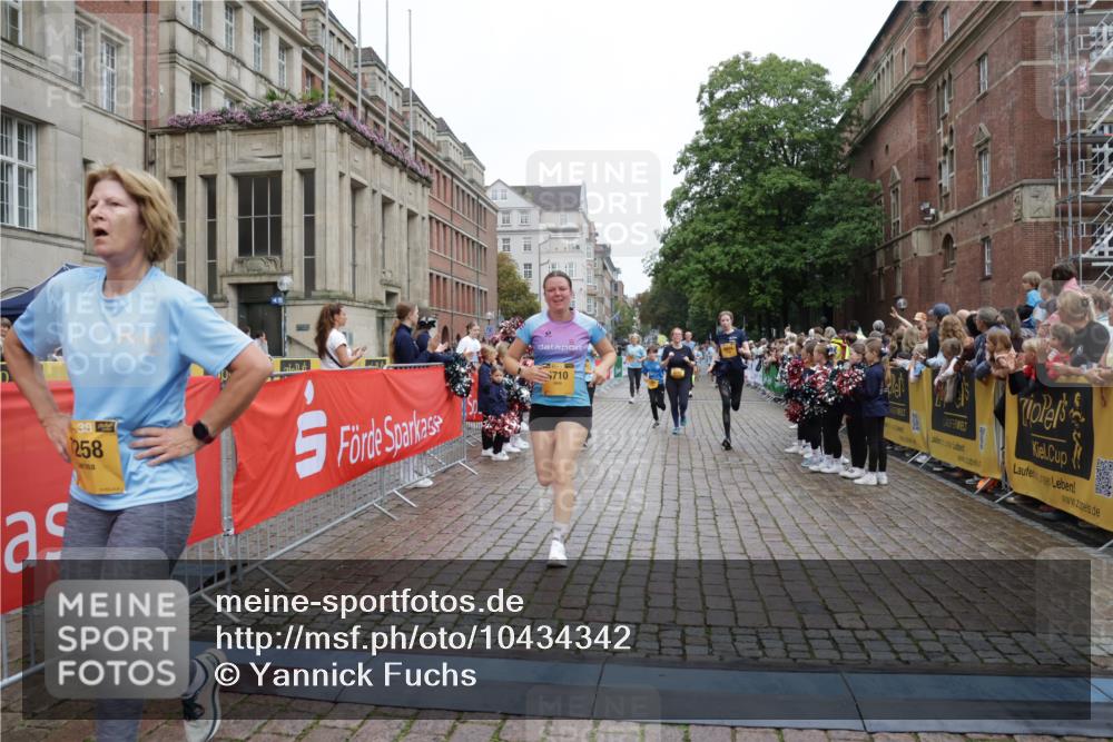 13.09.2026 - Kiel Lauf Yannick Fuchs http://msf.ph/oto/10434342 13.09.2026 09:48:02 Ziel 122, 218, 366, 1227, 1713, 2241, 2755, 3812, 4225, 4288, 4467, 4710, 5215, 6242, 6809, 6942, 7258, 9694, 10823, 12007, 12167, 12393, 390, 466, 591, 1743, 3373, 3629, 3735, 4011, 4103, 4365, 4400, 4460, 4479, 4480, 4952, 5215, 5517, 6072, 6078, 6639, 6696, 7767, 8096, 8503, 8540, 8777, 8833, 9528, 9697, 9936, 10789, 10823, 11396, 11654, 12099, 872, 1047, 1976, 2656, 2671, 2970, 4219, 5185, 5825, 6464, 7070, 7247, 7481, 8080, 9755, 10200 meine-sportfotos.de