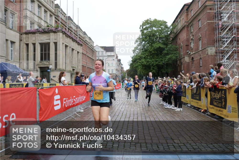 13.09.2026 - Kiel Lauf Yannick Fuchs http://msf.ph/oto/10434357 13.09.2026 09:48:03 Ziel 122, 218, 366, 1227, 1713, 2241, 2755, 3812, 4225, 4288, 4467, 4710, 6242, 6809, 6942, 7070, 7258, 8080, 9694, 12007, 12167, 12393, 390, 466, 591, 1743, 2241, 3373, 3629, 3735, 3812, 4011, 4103, 4225, 4365, 4400, 4460, 4479, 4480, 4952, 5215, 5517, 6072, 6078, 6639, 6696, 6942, 7767, 8096, 8503, 8540, 8777, 8833, 9528, 9697, 9936, 10789, 10823, 11396, 11654, 12007, 12099, 12167, 872, 1047, 1976, 2656, 2671, 2970, 4219, 4350, 5185, 5518, 5825, 6464, 7247, 7481, 9755, 10200 meine-sportfotos.de