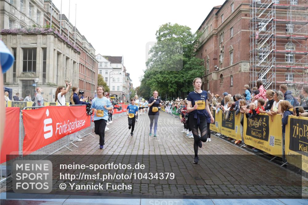 13.09.2026 - Kiel Lauf Yannick Fuchs http://msf.ph/oto/10434379 13.09.2026 09:48:04 Ziel 122, 218, 366, 872, 1227, 1713, 2755, 4288, 4467, 4710, 6242, 6809, 7070, 7258, 8080, 9694, 12393, 390, 466, 591, 1743, 2241, 2755, 3373, 3735, 3812, 4011, 4103, 4225, 4365, 4400, 4460, 4479, 4480, 4952, 5215, 5517, 6072, 6078, 6639, 6696, 6942, 7767, 8096, 8503, 8540, 8777, 8833, 9528, 9697, 9936, 10789, 10823, 11396, 11654, 12007, 12099, 12167, 12393, 1047, 1976, 2656, 2671, 2970, 4219, 4350, 5185, 5518, 5825, 6464, 7247, 7481, 9755, 10200, 5517, 6696, 10789 meine-sportfotos.de