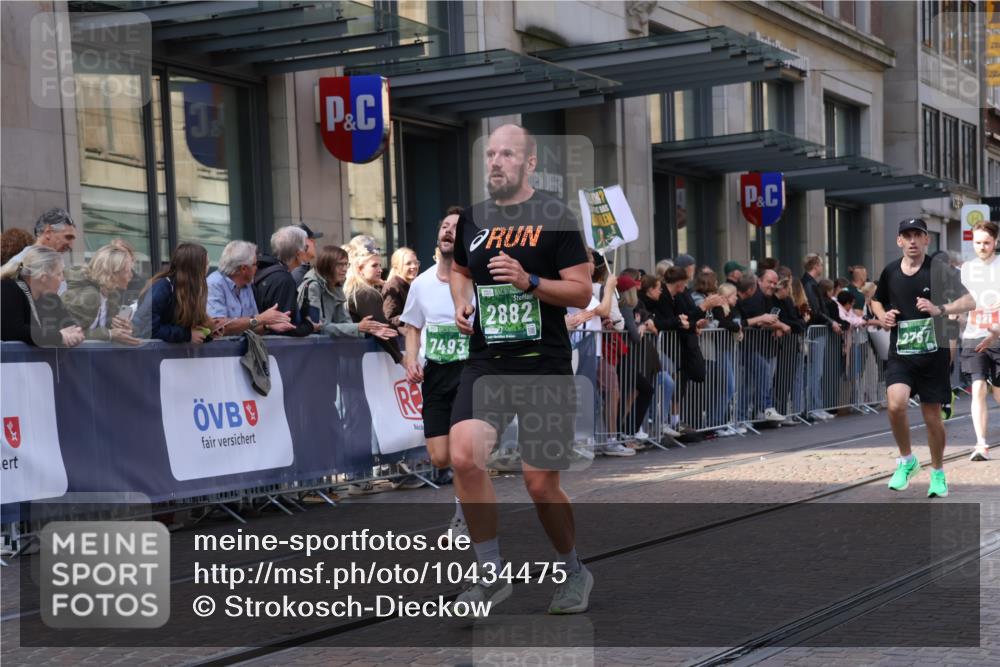 13.09.2026 - 21. swb-Marathon Bremen Strokosch-Dieckow http://msf.ph/oto/10434475 13.09.2026 13:13:18 Ziel 779, 1704, 2360, 2401, 2767, 2882, 3413, 6407, 7493, 7707, 8477, 8568, 8840, 8963, 9442, 9884, 13099, 280, 313, 621, 868, 987, 1207, 2130, 2498, 2559, 2858, 2962, 3566, 3625, 4582, 5345, 5769, 6038, 6349, 6394, 7874, 8197, 8291, 8419, 8464, 9092, 9217, 13140 meine-sportfotos.de