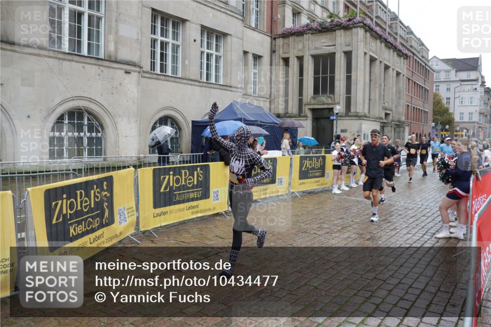 13.09.2026 - Kiel Lauf Yannick Fuchs http://msf.ph/oto/10434477 13.09.2026 11:44:30 Ziel  meine-sportfotos.de