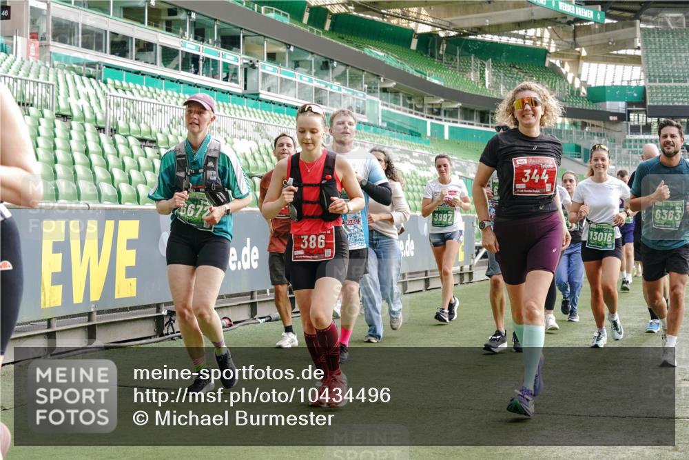 13.09.2026 - 21. swb-Marathon Bremen Michael Burmester http://msf.ph/oto/10434496 13.09.2026 13:33:16 Laufen im Stadion 155, 344, 350, 386, 428, 490, 594, 617, 690, 765, 786, 787, 1001, 1048, 1051, 1098, 1133, 1292, 1326, 1377, 1427, 1444, 1557, 1591, 1592, 1661, 1760, 1801, 1827, 1897, 1923, 1996, 2077, 2132, 2226, 2230, 2231, 2253, 2270, 2274, 2320, 2344, 2374, 2399, 2400, 2456, 2479, 2511, 2514, 2515, 2523, 2539, 2543, 2556, 2616, 2630, 2641, 2649, 2718, 2735, 2757, 2769, 2787, 2848, 2982, 3014, 3350, 3443, 3503, 3572, 3577, 3601, 3614, 3746, 3797, 3875, 3901, 3911, 3952, 3960, 4001 meine-sportfotos.de
