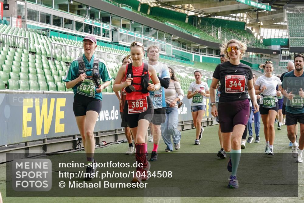 13.09.2026 - 21. swb-Marathon Bremen Michael Burmester http://msf.ph/oto/10434508 13.09.2026 13:33:16 Laufen im Stadion 155, 344, 350, 386, 428, 490, 594, 617, 690, 765, 786, 787, 1001, 1048, 1051, 1098, 1133, 1292, 1326, 1377, 1427, 1444, 1557, 1591, 1592, 1661, 1760, 1801, 1827, 1897, 1923, 1996, 2077, 2132, 2226, 2230, 2231, 2253, 2270, 2274, 2320, 2344, 2374, 2399, 2400, 2456, 2479, 2511, 2514, 2515, 2523, 2539, 2543, 2556, 2616, 2630, 2641, 2649, 2718, 2735, 2757, 2769, 2787, 2848, 2982, 3014, 3350, 3443, 3503, 3572, 3577, 3601, 3614, 3746, 3797, 3875, 3901, 3911, 3952, 3960, 4001 meine-sportfotos.de
