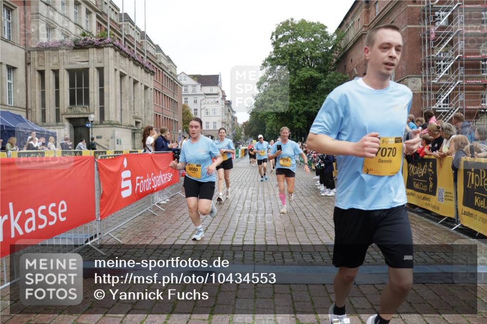 13.09.2026 - Kiel Lauf Yannick Fuchs http://msf.ph/oto/10434553 13.09.2026 09:48:11 Ziel 366, 872, 1227, 1713, 1976, 2656, 2970, 4219, 4467, 6242, 7070, 7247, 7481, 8080, 9694, 9755, 10200, 122, 218, 390, 466, 1743, 2241, 2755, 3373, 3735, 3812, 4011, 4103, 4225, 4288, 4365, 4400, 4460, 4479, 4710, 4952, 5215, 6078, 6809, 6942, 7258, 7767, 8096, 8833, 9528, 9694, 9697, 10823, 11396, 11654, 12007, 12099, 12167, 12393, 1047, 1493, 2671, 2943, 4350, 5185, 5518, 5825, 6464, 8455, 466, 3373, 4011, 4479, 4480, 5517, 6696, 7767, 8503, 8833, 9528, 10789 meine-sportfotos.de
