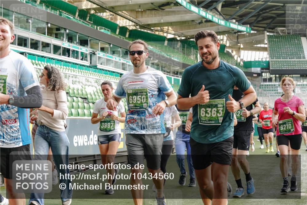 13.09.2026 - 21. swb-Marathon Bremen Michael Burmester http://msf.ph/oto/10434560 13.09.2026 13:33:19 Laufen im Stadion 155, 344, 350, 386, 428, 490, 594, 617, 690, 765, 786, 787, 1001, 1048, 1051, 1098, 1133, 1292, 1377, 1427, 1444, 1557, 1591, 1592, 1661, 1760, 1801, 1827, 1897, 1923, 1996, 2077, 2132, 2226, 2230, 2231, 2253, 2270, 2274, 2320, 2374, 2399, 2400, 2456, 2479, 2511, 2514, 2515, 2523, 2539, 2543, 2556, 2616, 2630, 2641, 2649, 2718, 2735, 2757, 2769, 2787, 2848, 2982, 3014, 3345, 3350, 3443, 3503, 3572, 3577, 3601, 3614, 3746, 3797, 3875, 3901, 3911, 3952, 3960, 4001 meine-sportfotos.de