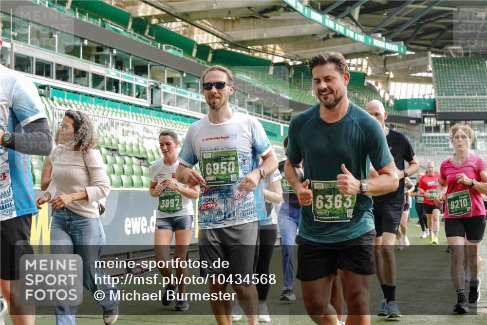 13.09.2026 - 21. swb-Marathon Bremen Michael Burmester http://msf.ph/oto/10434568 13.09.2026 13:33:19 Laufen im Stadion 155, 344, 350, 386, 428, 490, 594, 617, 690, 765, 786, 787, 1001, 1048, 1051, 1098, 1133, 1292, 1377, 1427, 1444, 1557, 1591, 1592, 1661, 1760, 1801, 1827, 1897, 1923, 1996, 2077, 2132, 2226, 2230, 2231, 2253, 2270, 2274, 2320, 2374, 2399, 2400, 2456, 2479, 2511, 2514, 2515, 2523, 2539, 2543, 2556, 2616, 2630, 2641, 2649, 2718, 2735, 2757, 2769, 2787, 2848, 2982, 3014, 3345, 3350, 3443, 3503, 3572, 3577, 3601, 3614, 3746, 3797, 3875, 3901, 3911, 3952, 3960, 4001 meine-sportfotos.de