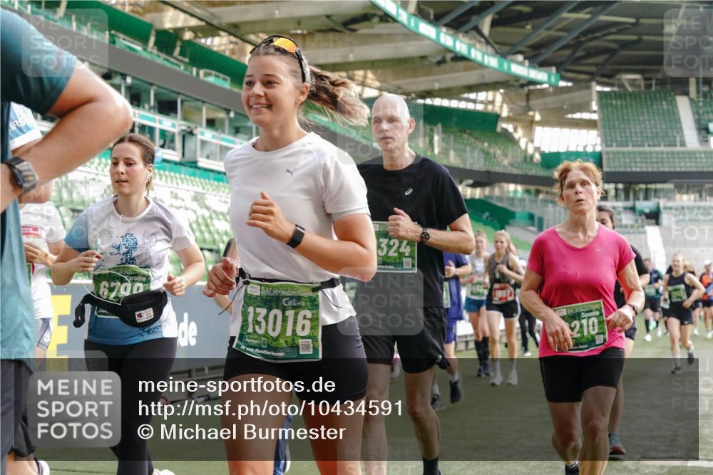 13.09.2026 - 21. swb-Marathon Bremen Michael Burmester http://msf.ph/oto/10434591 13.09.2026 13:33:20 Laufen im Stadion 155, 344, 350, 386, 428, 490, 594, 617, 690, 765, 786, 787, 1001, 1048, 1051, 1098, 1133, 1292, 1377, 1427, 1444, 1557, 1591, 1592, 1661, 1760, 1801, 1827, 1897, 1923, 1996, 2077, 2132, 2226, 2230, 2231, 2253, 2270, 2274, 2320, 2374, 2399, 2400, 2456, 2479, 2511, 2514, 2515, 2523, 2539, 2543, 2556, 2616, 2630, 2641, 2649, 2718, 2735, 2757, 2769, 2787, 2848, 2982, 3014, 3345, 3350, 3443, 3503, 3577, 3601, 3614, 3746, 3797, 3875, 3901, 3911, 3952, 3960, 4001 meine-sportfotos.de
