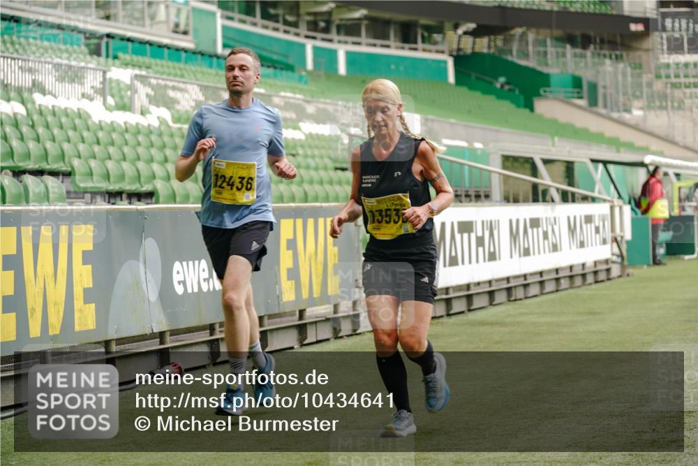 13.09.2026 - 21. swb-Marathon Bremen Michael Burmester http://msf.ph/oto/10434641 13.09.2026 10:25:08 Laufen im Stadion 10143, 10312, 10328, 10336, 10337, 10342, 10346, 10358, 10456, 10520, 10592, 10593, 10618, 10632, 10742, 10775, 10816, 10861, 10972, 10988, 11019, 11020, 11042, 11088, 11108, 11143, 11201, 11265, 11312, 11373, 11375, 11426, 11442, 11447, 11468, 11527, 11607, 11615, 11628, 11630, 11632, 11704, 11758, 11779, 11826, 11895, 11903, 11948, 12144, 12246, 12281, 12406, 12426, 12442, 12468, 12469, 12477, 12525, 13520, 13566, 13580, 13585, 13586 meine-sportfotos.de