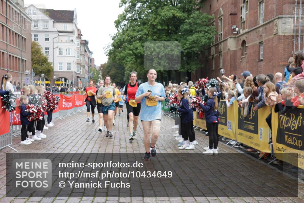 13.09.2026 - Kiel Lauf Yannick Fuchs http://msf.ph/oto/10434649 13.09.2026 09:48:16 Ziel 872, 1047, 1227, 1976, 2656, 2671, 2970, 4219, 5185, 5825, 6464, 7070, 7247, 7481, 8080, 9755, 10200, 11954, 122, 218, 366, 390, 1227, 1713, 1743, 2241, 2755, 3735, 3812, 4103, 4225, 4288, 4365, 4400, 4460, 4467, 4710, 4952, 5215, 6078, 6242, 6809, 6942, 7258, 8096, 9694, 9697, 10823, 11396, 11654, 12007, 12099, 12167, 12393, 1493, 1731, 2943, 4350, 5518, 8455, 466, 3373, 4011, 4400, 4479, 4952, 7767, 8503, 8833, 9528, 9697 meine-sportfotos.de