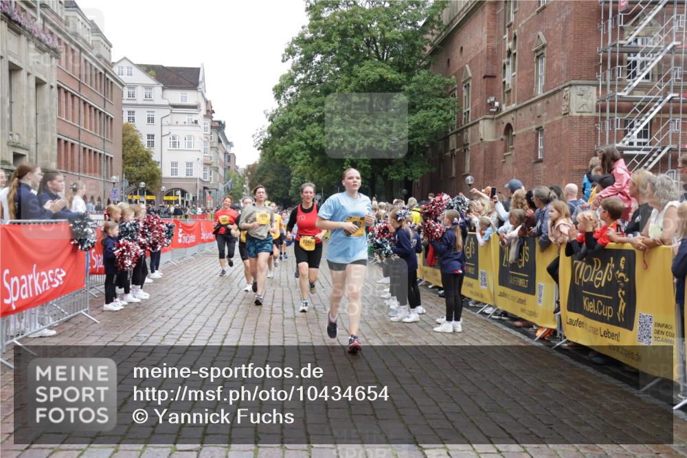 13.09.2026 - Kiel Lauf Yannick Fuchs http://msf.ph/oto/10434654 13.09.2026 09:48:16 Ziel 872, 1047, 1227, 1976, 2656, 2671, 2970, 4219, 5185, 5825, 6464, 7070, 7247, 7481, 8080, 9755, 10200, 11954, 122, 218, 366, 390, 1227, 1713, 1743, 2241, 2755, 3735, 3812, 4103, 4225, 4288, 4365, 4400, 4460, 4467, 4710, 4952, 5215, 6078, 6242, 6809, 6942, 7258, 8096, 9694, 9697, 10823, 11396, 11654, 12007, 12099, 12167, 12393, 1493, 1731, 2943, 4350, 5518, 8455, 466, 3373, 4011, 4400, 4479, 4952, 7767, 8503, 8833, 9528, 9697 meine-sportfotos.de