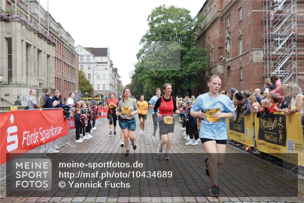 13.09.2026 - Kiel Lauf Yannick Fuchs http://msf.ph/oto/10434689 13.09.2026 09:48:17 Ziel 872, 1047, 1976, 2656, 2671, 2970, 4219, 5185, 5825, 6464, 7070, 7247, 7481, 8080, 9755, 10200, 11954, 122, 218, 366, 390, 1227, 1713, 1743, 2241, 2755, 3735, 3812, 4103, 4225, 4288, 4365, 4400, 4460, 4467, 4710, 5215, 6078, 6242, 6809, 6942, 7258, 8096, 9694, 9697, 10823, 11396, 11654, 12007, 12099, 12167, 12393, 467, 1493, 1731, 2676, 2943, 4350, 5518, 8455, 10729, 390, 466, 3373, 4011, 4400, 4479, 4952, 7767, 8833, 9528, 9697 meine-sportfotos.de
