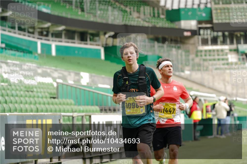 13.09.2026 - 21. swb-Marathon Bremen Michael Burmester http://msf.ph/oto/10434693 13.09.2026 10:25:11 Laufen im Stadion 10143, 10312, 10328, 10336, 10337, 10342, 10346, 10358, 10398, 10456, 10520, 10593, 10618, 10632, 10742, 10775, 10816, 10861, 10972, 10987, 10988, 11019, 11020, 11042, 11088, 11108, 11143, 11201, 11265, 11312, 11373, 11375, 11426, 11442, 11447, 11468, 11527, 11607, 11615, 11628, 11630, 11632, 11704, 11758, 11779, 11826, 11895, 11903, 11948, 12144, 12246, 12281, 12406, 12426, 12442, 12468, 12469, 12477, 12525, 13520, 13566, 13580, 13585, 13586 meine-sportfotos.de