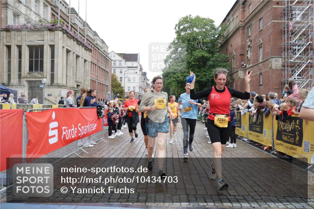 13.09.2026 - Kiel Lauf Yannick Fuchs http://msf.ph/oto/10434703 13.09.2026 09:48:18 Ziel 872, 1047, 1976, 2656, 2671, 2970, 4219, 4350, 5185, 5518, 5825, 6464, 7070, 7247, 7481, 8080, 9755, 10200, 11954, 122, 218, 366, 390, 1227, 1713, 1743, 2241, 2755, 3735, 3812, 4103, 4225, 4288, 4365, 4460, 4467, 4710, 5215, 6078, 6242, 6809, 6942, 7070, 7258, 8080, 8096, 9694, 10823, 11396, 11654, 12007, 12099, 12167, 12393, 467, 1493, 1731, 2676, 2943, 3843, 7432, 8455, 10729, 390, 466, 3373, 4011, 4103, 4400, 4479, 4952, 6078, 7767, 8833, 9528, 9697 meine-sportfotos.de