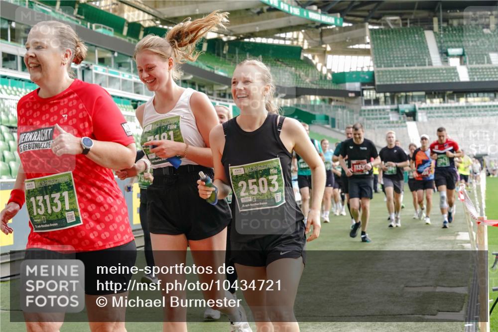 13.09.2026 - 21. swb-Marathon Bremen Michael Burmester http://msf.ph/oto/10434721 13.09.2026 13:33:26 Laufen im Stadion 155, 344, 350, 386, 428, 490, 594, 690, 709, 765, 786, 787, 916, 1001, 1048, 1051, 1098, 1133, 1292, 1377, 1427, 1444, 1557, 1591, 1592, 1661, 1703, 1760, 1827, 1897, 1923, 1996, 2077, 2132, 2226, 2230, 2231, 2253, 2270, 2274, 2320, 2374, 2399, 2400, 2456, 2479, 2511, 2514, 2515, 2523, 2539, 2543, 2556, 2616, 2630, 2641, 2649, 2718, 2735, 2757, 2769, 2787, 2848, 2982, 3014, 3345, 3350, 3443, 3503, 3577, 3601, 3614, 3746, 3797, 3875, 3901, 3911, 3952, 4001 meine-sportfotos.de
