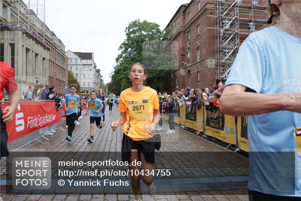 13.09.2026 - Kiel Lauf Yannick Fuchs http://msf.ph/oto/10434755 13.09.2026 09:48:20 Ziel 1047, 1976, 2656, 2671, 2970, 4219, 4350, 5185, 5518, 5825, 6464, 7247, 7481, 9755, 10200, 11954, 122, 218, 366, 390, 872, 1227, 1713, 1743, 2241, 2755, 3735, 3812, 4103, 4225, 4288, 4365, 4460, 4467, 4710, 5215, 6078, 6242, 6809, 6942, 7070, 7258, 7481, 8080, 8096, 9694, 10823, 11396, 11654, 12007, 12099, 12167, 12393, 467, 1493, 1731, 2676, 2943, 3843, 7071, 7432, 8455, 10729, 11694, 390, 3735, 4103, 4365, 4400, 4460, 4479, 4952, 6078, 8096, 9528, 9697 meine-sportfotos.de