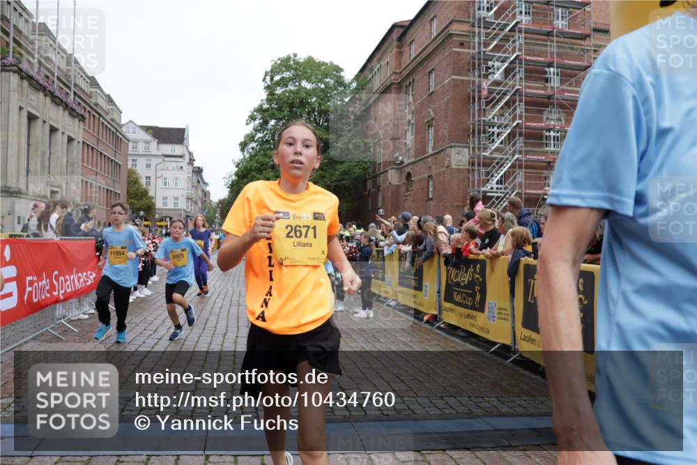 13.09.2026 - Kiel Lauf Yannick Fuchs http://msf.ph/oto/10434760 13.09.2026 09:48:20 Ziel 1047, 1976, 2656, 2671, 2970, 4219, 4350, 5185, 5518, 5825, 6464, 7247, 7481, 9755, 10200, 11954, 122, 218, 366, 390, 872, 1227, 1713, 1743, 2241, 2755, 3735, 3812, 4103, 4225, 4288, 4365, 4460, 4467, 4710, 5215, 6078, 6242, 6809, 6942, 7070, 7258, 7481, 8080, 8096, 9694, 10823, 11396, 11654, 12007, 12099, 12167, 12393, 467, 1493, 1731, 2676, 2943, 3843, 7071, 7432, 8455, 10729, 11694, 390, 3735, 4103, 4365, 4400, 4460, 4479, 4952, 6078, 8096, 9528, 9697 meine-sportfotos.de