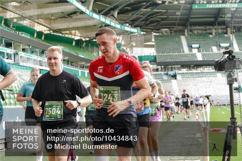 13.09.2026 - 21. swb-Marathon Bremen Michael Burmester http://msf.ph/oto/10434843 13.09.2026 13:33:32 Laufen im Stadion 155, 344, 350, 428, 490, 594, 679, 690, 709, 765, 786, 787, 916, 1001, 1048, 1051, 1098, 1133, 1292, 1377, 1427, 1444, 1557, 1591, 1592, 1661, 1703, 1760, 1827, 1923, 1996, 2077, 2132, 2226, 2230, 2231, 2270, 2274, 2320, 2374, 2399, 2400, 2451, 2456, 2479, 2511, 2514, 2515, 2523, 2539, 2543, 2556, 2616, 2630, 2641, 2649, 2718, 2735, 2757, 2769, 2787, 2848, 2982, 3014, 3345, 3350, 3443, 3503, 3577, 3601, 3614, 3746, 3797, 3875, 3901, 3911, 3952, 4001 meine-sportfotos.de