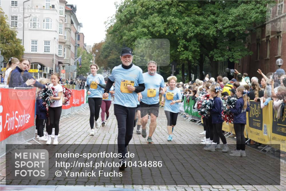 13.09.2026 - Kiel Lauf Yannick Fuchs http://msf.ph/oto/10434886 13.09.2026 09:48:37 Ziel 467, 1731, 2676, 2943, 3843, 6239, 7071, 7432, 7448, 8455, 10458, 10729, 11054, 11694, 366, 872, 1047, 1227, 1493, 1713, 1976, 2656, 2671, 2970, 4219, 4350, 4467, 5185, 5518, 5825, 6242, 6464, 7070, 7247, 7481, 8080, 9755, 10200, 11954, 830, 1547, 2047, 2663, 2852, 2921, 3418, 3509, 5784, 6362, 6593, 9209, 9382, 9384, 9691, 10092, 10961, 11184, 12614, 122, 218, 366, 1713, 4288, 4467, 4710, 6242, 6809, 7258, 9694 meine-sportfotos.de