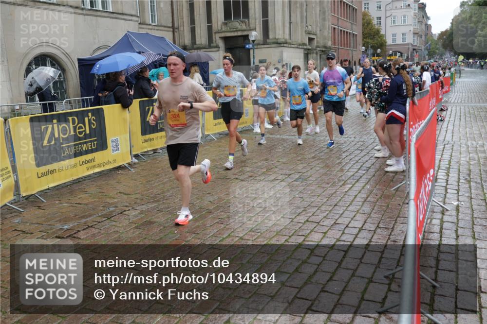 13.09.2026 - Kiel Lauf Yannick Fuchs http://msf.ph/oto/10434894 13.09.2026 11:44:58 Ziel  meine-sportfotos.de