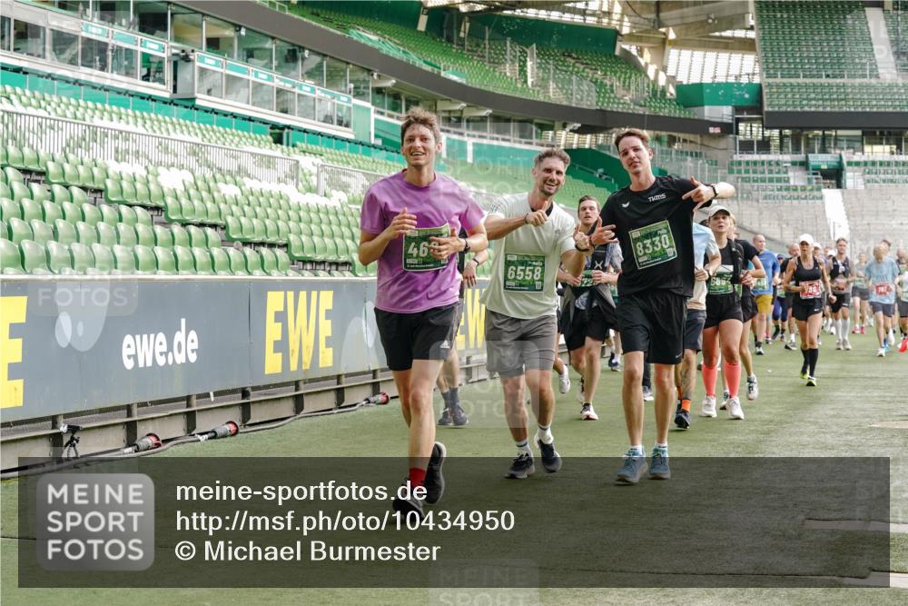 13.09.2026 - 21. swb-Marathon Bremen Michael Burmester http://msf.ph/oto/10434950 13.09.2026 13:33:41 Laufen im Stadion 155, 350, 428, 490, 594, 679, 690, 709, 765, 786, 787, 916, 1001, 1026, 1048, 1051, 1098, 1292, 1377, 1444, 1557, 1591, 1592, 1607, 1661, 1703, 1760, 1772, 1827, 1923, 1996, 2077, 2132, 2226, 2230, 2231, 2274, 2320, 2374, 2399, 2400, 2451, 2456, 2479, 2511, 2514, 2515, 2523, 2539, 2543, 2556, 2616, 2630, 2641, 2649, 2718, 2735, 2757, 2769, 2787, 2848, 2982, 3014, 3345, 3350, 3443, 3503, 3577, 3601, 3614, 3708, 3709, 3720, 3797, 3875, 3901, 3911, 3952, 4001, 4014 meine-sportfotos.de