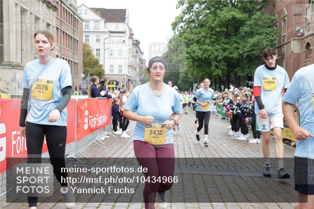 13.09.2026 - Kiel Lauf Yannick Fuchs http://msf.ph/oto/10434966 13.09.2026 09:48:42 Ziel 467, 1731, 2047, 2676, 3509, 3843, 5784, 6239, 7071, 7432, 7448, 9382, 9384, 10458, 10729, 10961, 11054, 11694, 872, 1047, 1493, 1976, 2656, 2671, 2943, 2970, 4219, 4350, 5185, 5518, 5825, 6464, 7070, 7247, 7481, 8080, 8455, 9755, 10200, 11954, 830, 1547, 2663, 2852, 2921, 3418, 3550, 4961, 6065, 6362, 6593, 8844, 9058, 9209, 9219, 9691, 10092, 11184, 11294, 11411, 12614, 366, 872, 1227, 1713, 4467, 4710, 6242, 7070, 7481, 9694 meine-sportfotos.de