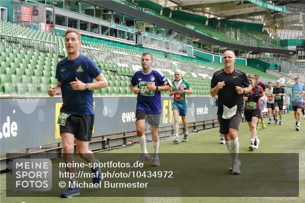 13.09.2026 - 21. swb-Marathon Bremen Michael Burmester http://msf.ph/oto/10434972 13.09.2026 13:05:20 Laufen im Stadion 178, 209, 217, 244, 323, 394, 430, 534, 536, 565, 647, 784, 891, 900, 1073, 1239, 1243, 1274, 1307, 1308, 1343, 1373, 1380, 1456, 1533, 1581, 1627, 1653, 1656, 1687, 1780, 1914, 1932, 1941, 2023, 2076, 2089, 2126, 2241, 2244, 2265, 2301, 2310, 2355, 2369, 2393, 2430, 2452, 2464, 2602, 2723, 2742, 2764, 2851, 2867, 2872, 2891, 2910, 2919, 2957, 2959, 2985, 3028, 3030, 3115, 3217, 3278, 3320, 3343, 3419, 3425, 3444, 3454, 3485, 3521, 3796, 3909, 242 meine-sportfotos.de