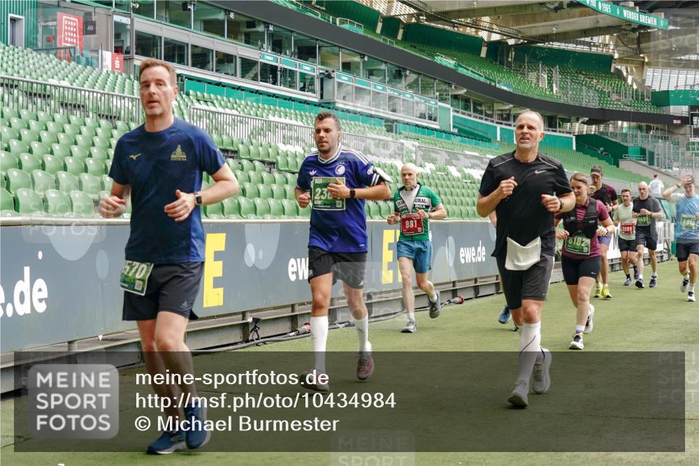 13.09.2026 - 21. swb-Marathon Bremen Michael Burmester http://msf.ph/oto/10434984 13.09.2026 13:05:20 Laufen im Stadion 178, 209, 217, 244, 323, 394, 430, 534, 536, 565, 647, 784, 891, 900, 1073, 1239, 1243, 1274, 1307, 1308, 1343, 1373, 1380, 1456, 1533, 1581, 1627, 1653, 1656, 1687, 1780, 1914, 1932, 1941, 2023, 2076, 2089, 2126, 2241, 2244, 2265, 2301, 2310, 2355, 2369, 2393, 2430, 2452, 2464, 2602, 2723, 2742, 2764, 2851, 2867, 2872, 2891, 2910, 2919, 2957, 2959, 2985, 3028, 3030, 3115, 3217, 3278, 3320, 3343, 3419, 3425, 3444, 3454, 3485, 3521, 3796, 3909, 242 meine-sportfotos.de