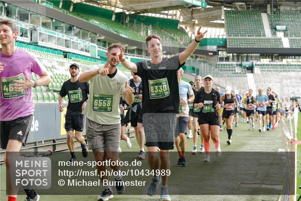 13.09.2026 - 21. swb-Marathon Bremen Michael Burmester http://msf.ph/oto/10434989 13.09.2026 13:33:42 Laufen im Stadion 155, 350, 428, 490, 594, 679, 690, 709, 765, 786, 787, 916, 1001, 1026, 1048, 1051, 1098, 1292, 1377, 1444, 1557, 1591, 1592, 1607, 1661, 1703, 1760, 1772, 1827, 1923, 1996, 2077, 2132, 2226, 2230, 2231, 2274, 2320, 2374, 2399, 2400, 2451, 2456, 2479, 2511, 2514, 2515, 2523, 2539, 2543, 2556, 2616, 2630, 2641, 2649, 2718, 2735, 2757, 2769, 2787, 2848, 2982, 3014, 3345, 3350, 3443, 3503, 3547, 3577, 3601, 3614, 3660, 3708, 3709, 3720, 3797, 3875, 3901, 3911, 3952, 4001, 4014 meine-sportfotos.de