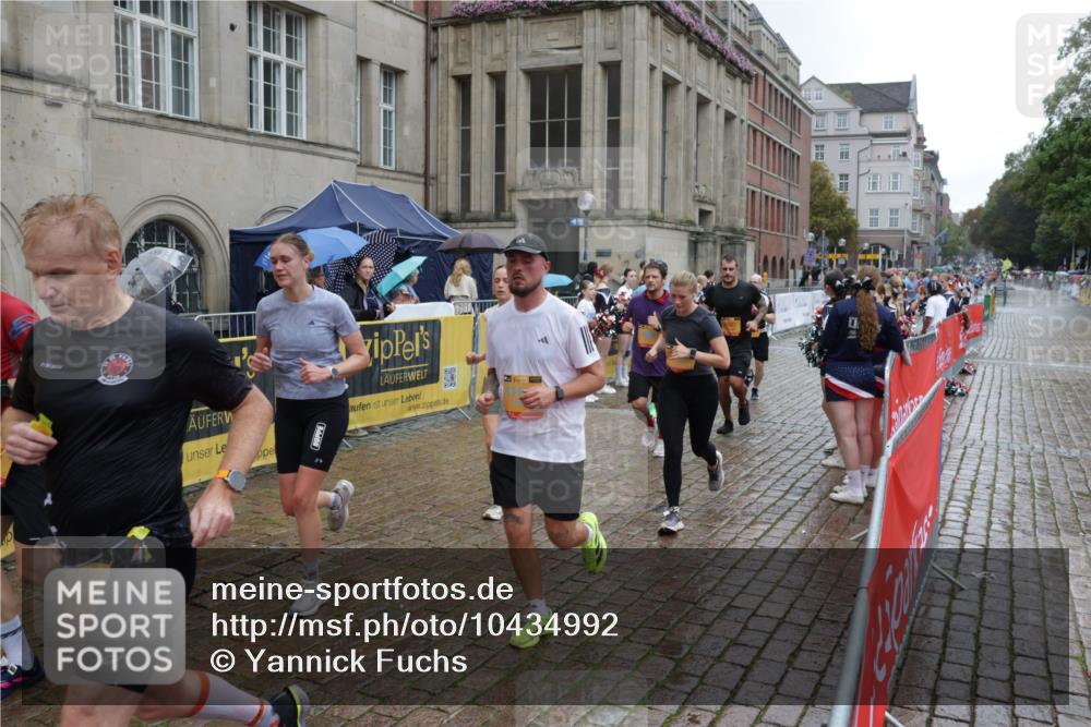 13.09.2026 - Kiel Lauf Yannick Fuchs http://msf.ph/oto/10434992 13.09.2026 11:45:11 Ziel  meine-sportfotos.de