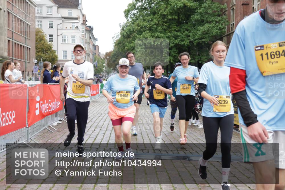 13.09.2026 - Kiel Lauf Yannick Fuchs http://msf.ph/oto/10434994 13.09.2026 09:48:45 Ziel 467, 1547, 2047, 2663, 2676, 2852, 2921, 3509, 3843, 5784, 6239, 7071, 7432, 7448, 9209, 9382, 9384, 10458, 10729, 10961, 11054, 11184, 11694, 1047, 1493, 1731, 1976, 2656, 2671, 2943, 2970, 4219, 4350, 5185, 5518, 5825, 6464, 7247, 7481, 8455, 9755, 10200, 11954, 830, 3418, 3550, 4961, 6065, 6278, 6362, 6593, 8844, 9058, 9219, 9691, 10092, 11294, 11411, 12614, 366, 872, 1227, 4219, 4467, 6242, 7070, 7481 meine-sportfotos.de