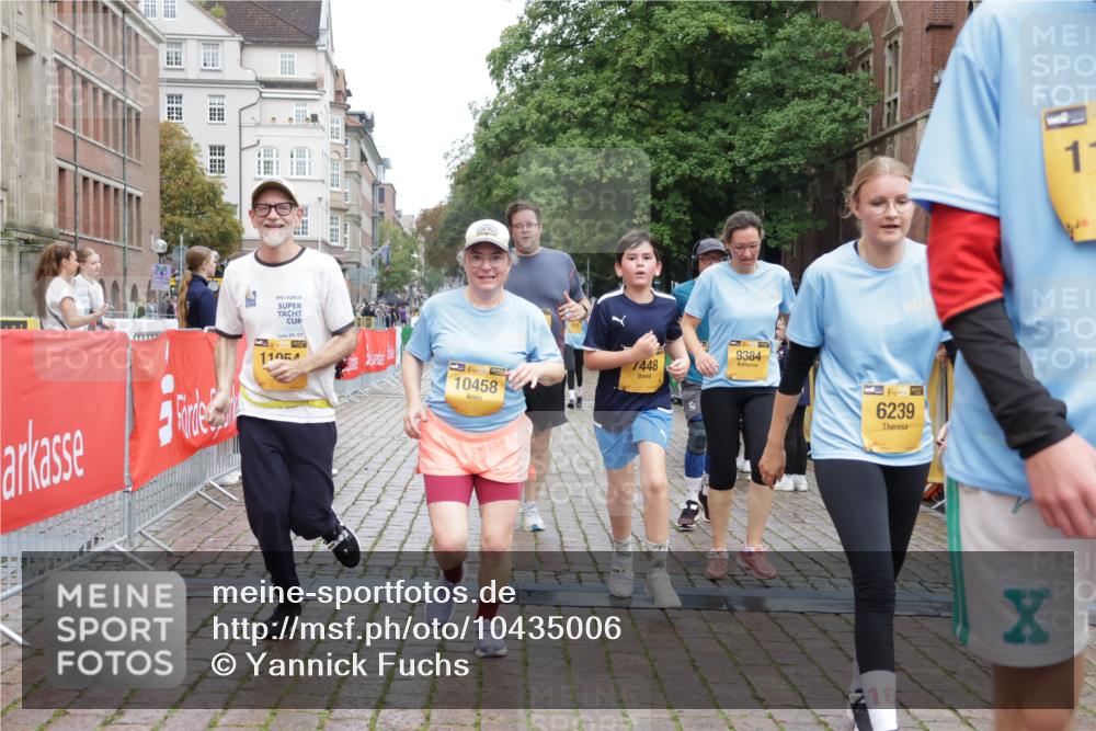 13.09.2026 - Kiel Lauf Yannick Fuchs http://msf.ph/oto/10435006 13.09.2026 09:48:45 Ziel 467, 1547, 2047, 2663, 2676, 2852, 2921, 3509, 3843, 5784, 6239, 7071, 7432, 7448, 9209, 9382, 9384, 10458, 10729, 10961, 11054, 11184, 11694, 1047, 1493, 1731, 1976, 2656, 2671, 2943, 2970, 4219, 4350, 5185, 5518, 5825, 6464, 7247, 7481, 8455, 9755, 10200, 11954, 830, 3418, 3550, 4961, 6065, 6278, 6362, 6593, 8844, 9058, 9219, 9691, 10092, 11294, 11411, 12614, 366, 872, 1227, 4219, 4467, 6242, 7070, 7481 meine-sportfotos.de