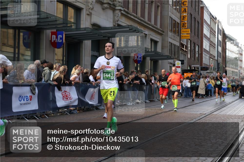 13.09.2026 - 21. swb-Marathon Bremen Strokosch-Dieckow http://msf.ph/oto/10435013 13.09.2026 13:13:36 Ziel 524, 670, 683, 1433, 1613, 1704, 1707, 1937, 2422, 2701, 2824, 3236, 3413, 5443, 5593, 5610, 6451, 7210, 7283, 7435, 7707, 8118, 8886, 9426, 9635, 9884, 10105, 13099, 280, 779, 2130, 2360, 2401, 2767, 2882, 2962, 3566, 6038, 6394, 6407, 7493, 8197, 8477, 8568, 8840, 8963, 9442, 13099 meine-sportfotos.de