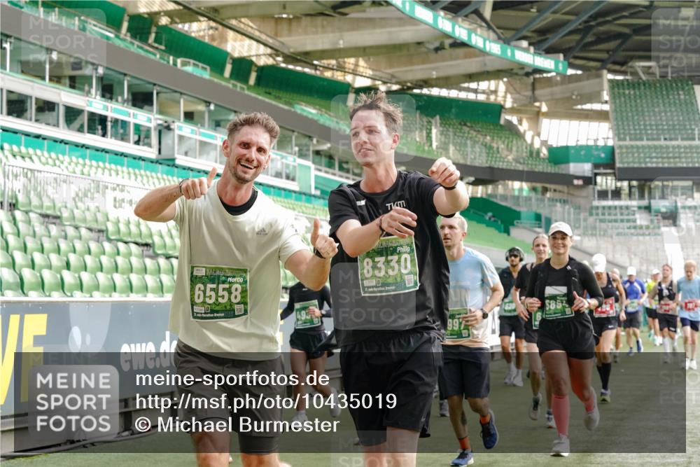 13.09.2026 - 21. swb-Marathon Bremen Michael Burmester http://msf.ph/oto/10435019 13.09.2026 13:33:43 Laufen im Stadion 155, 350, 428, 490, 594, 679, 690, 709, 765, 786, 787, 916, 1001, 1026, 1048, 1051, 1098, 1292, 1377, 1444, 1557, 1560, 1591, 1592, 1607, 1661, 1703, 1760, 1772, 1827, 1923, 1996, 2077, 2132, 2226, 2230, 2231, 2274, 2320, 2374, 2399, 2400, 2451, 2456, 2479, 2511, 2514, 2515, 2523, 2539, 2543, 2616, 2630, 2641, 2649, 2718, 2735, 2757, 2769, 2787, 2848, 2982, 3014, 3345, 3350, 3443, 3503, 3547, 3577, 3601, 3614, 3660, 3708, 3709, 3720, 3797, 3875, 3901, 3911, 3952, 4001, 4014 meine-sportfotos.de