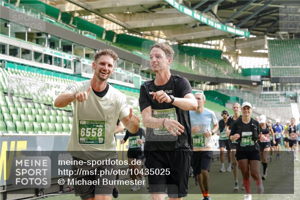 13.09.2026 - 21. swb-Marathon Bremen Michael Burmester http://msf.ph/oto/10435025 13.09.2026 13:33:43 Laufen im Stadion 155, 350, 428, 490, 594, 679, 690, 709, 765, 786, 787, 916, 1001, 1026, 1048, 1051, 1098, 1292, 1377, 1444, 1557, 1560, 1591, 1592, 1607, 1661, 1703, 1760, 1772, 1827, 1923, 1996, 2077, 2132, 2226, 2230, 2231, 2274, 2320, 2374, 2399, 2400, 2451, 2456, 2479, 2511, 2514, 2515, 2523, 2539, 2543, 2616, 2630, 2641, 2649, 2718, 2735, 2757, 2769, 2787, 2848, 2982, 3014, 3345, 3350, 3443, 3503, 3547, 3577, 3601, 3614, 3660, 3708, 3709, 3720, 3797, 3875, 3901, 3911, 3952, 4001, 4014 meine-sportfotos.de