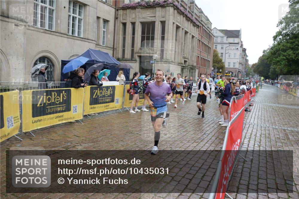 13.09.2026 - Kiel Lauf Yannick Fuchs http://msf.ph/oto/10435031 13.09.2026 11:45:20 Ziel  meine-sportfotos.de