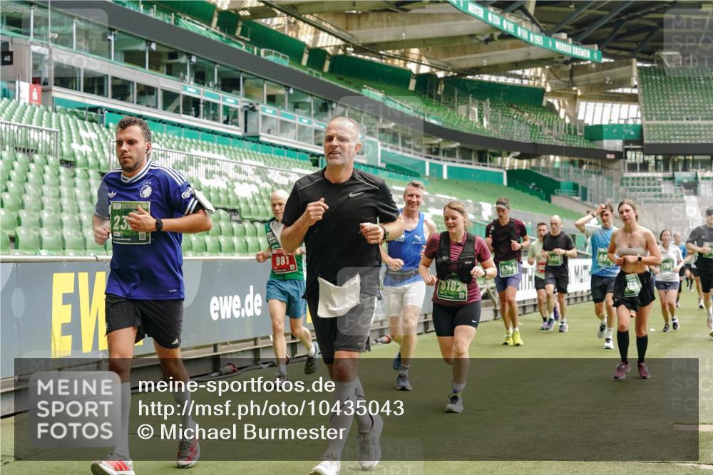 13.09.2026 - 21. swb-Marathon Bremen Michael Burmester http://msf.ph/oto/10435043 13.09.2026 13:05:20 Laufen im Stadion 178, 209, 217, 244, 323, 394, 430, 534, 536, 565, 647, 784, 891, 900, 1073, 1239, 1243, 1274, 1307, 1308, 1343, 1373, 1380, 1456, 1533, 1581, 1627, 1653, 1656, 1687, 1780, 1914, 1932, 1941, 2023, 2076, 2089, 2126, 2241, 2244, 2265, 2301, 2310, 2355, 2369, 2393, 2430, 2452, 2464, 2602, 2723, 2742, 2764, 2851, 2867, 2872, 2891, 2910, 2919, 2957, 2959, 2985, 3028, 3030, 3115, 3217, 3278, 3320, 3343, 3419, 3425, 3444, 3454, 3485, 3521, 3796, 3909, 242 meine-sportfotos.de