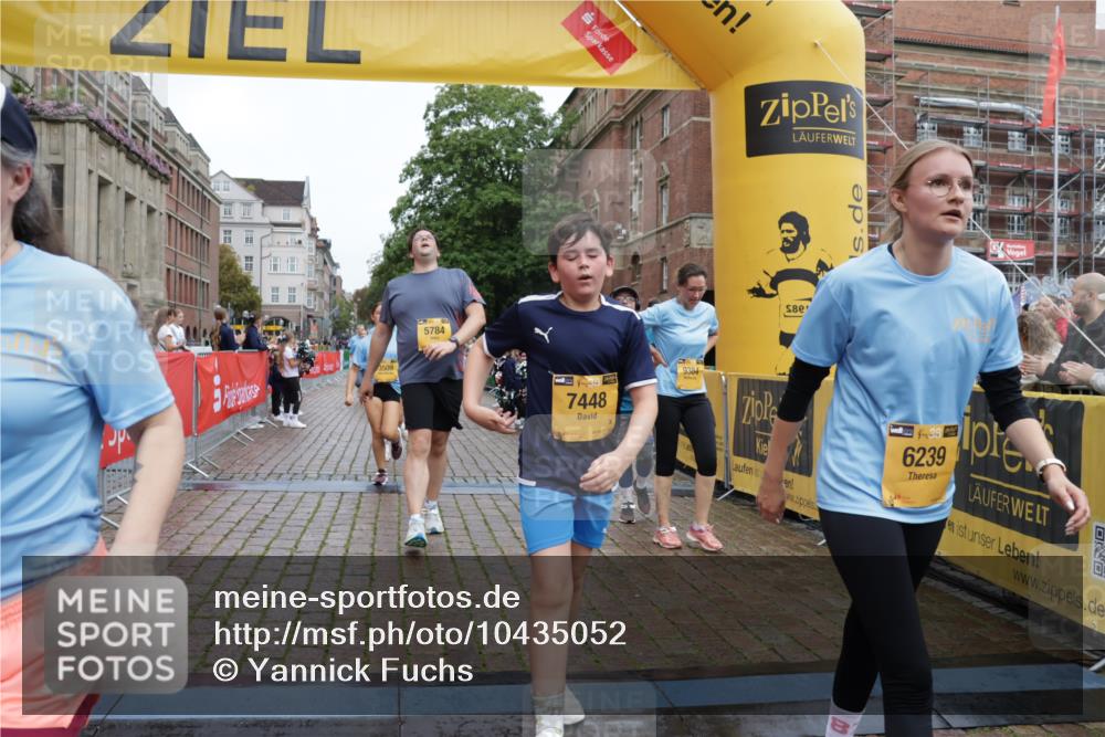 13.09.2026 - Kiel Lauf Yannick Fuchs http://msf.ph/oto/10435052 13.09.2026 09:48:47 Ziel 467, 830, 1547, 2047, 2663, 2676, 2852, 2921, 3509, 3843, 5784, 6239, 7071, 7432, 7448, 9209, 9382, 9384, 10458, 10729, 10961, 11054, 11184, 11694, 467, 1047, 1493, 1731, 1976, 2656, 2671, 2676, 2943, 2970, 4350, 5185, 5518, 5825, 6464, 7247, 8455, 10200, 10729, 11954, 2867, 3418, 3550, 4961, 6065, 6278, 6362, 6593, 8844, 9001, 9058, 9219, 9691, 10092, 11190, 11294, 11322, 11411, 12614, 872, 1227, 2970, 4219, 7070, 7247, 7481 meine-sportfotos.de
