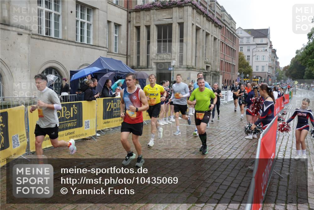13.09.2026 - Kiel Lauf Yannick Fuchs http://msf.ph/oto/10435069 13.09.2026 11:45:23 Ziel  meine-sportfotos.de