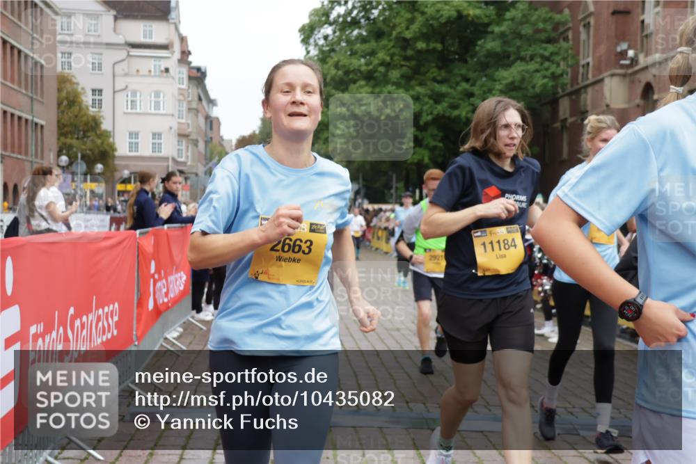 13.09.2026 - Kiel Lauf Yannick Fuchs http://msf.ph/oto/10435082 13.09.2026 09:48:51 Ziel 830, 1547, 2047, 2663, 2852, 2921, 3509, 5784, 6239, 6362, 6593, 7448, 9209, 9382, 9384, 9691, 10092, 10458, 10961, 11054, 11184, 12614, 467, 1047, 1493, 1731, 1976, 2656, 2671, 2676, 2943, 3843, 4350, 5185, 5518, 5825, 6239, 6464, 7071, 7432, 8455, 10200, 10729, 11694, 11954, 221, 1559, 1561, 2592, 2867, 3094, 3418, 3550, 4333, 4961, 6065, 6278, 8844, 9001, 9058, 9219, 10150, 11190, 11294, 11322, 11411, 872, 1047, 1976, 2656, 2671, 2970, 4219, 5185, 7247, 7481 meine-sportfotos.de
